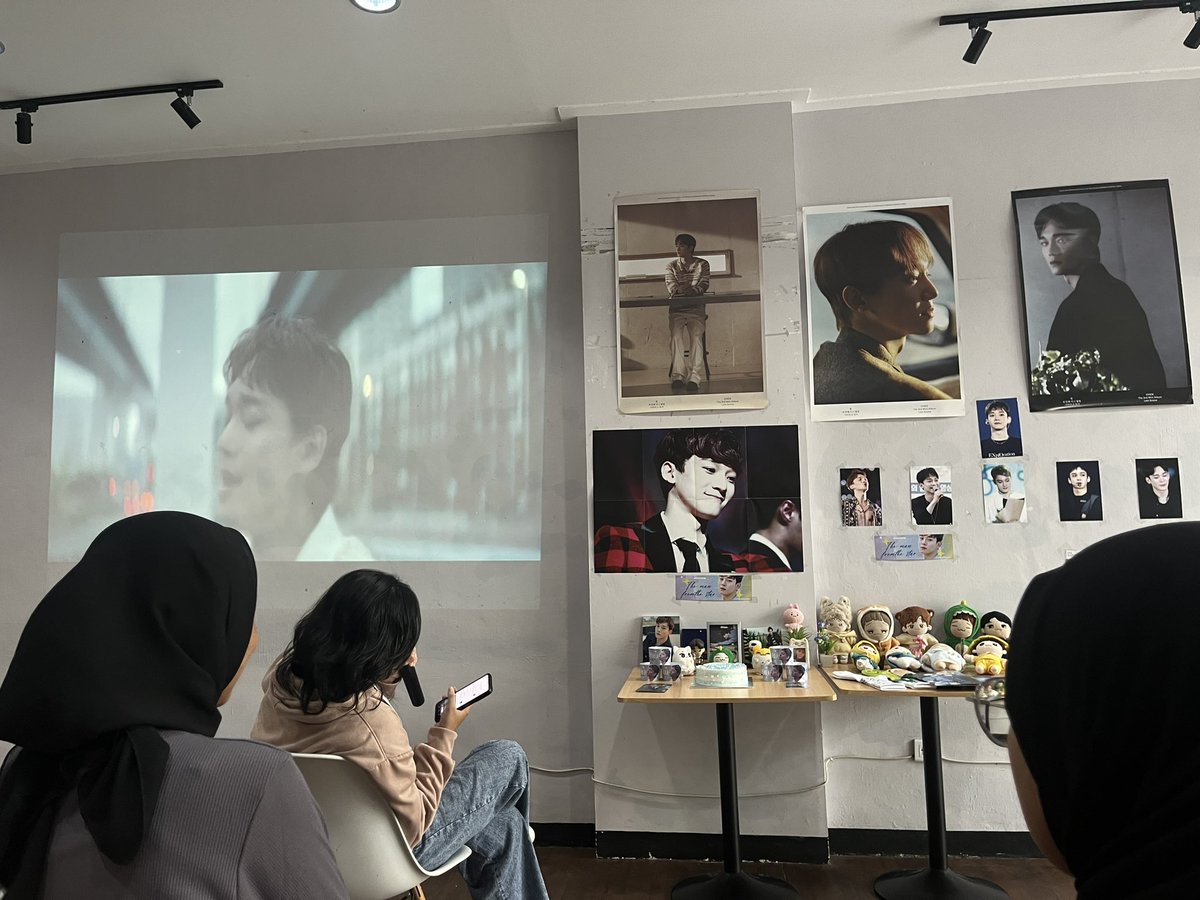 Maytinkerbelll's tweet photo. Thank you for today @chen_indonesia ❤️
Love you and always support chen❤️😚

#HappyChenDay https://t.co/3yrsVTyk6u