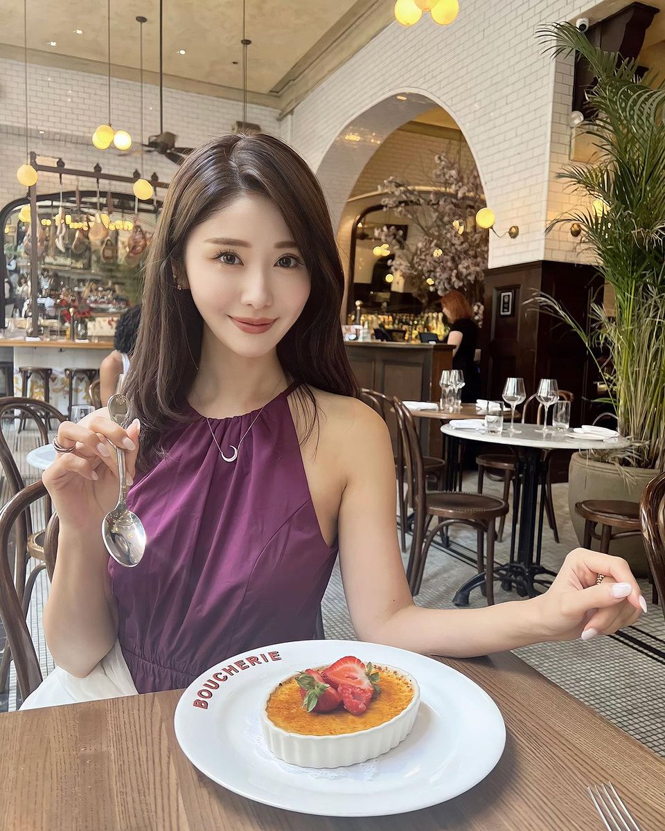 brituroman's tweet photo. 広くて雰囲気の良い店内と美味しいご飯😋❤︎

#美術館巡り
#美術館めぐり
#美術館好き
#展覧会
#西洋美術
#美術展
#アート
#アート好き���人と繋がりたい
#美術館好きな人と繋がりたい
#芸術好きな人と繋がりたい
#美術館
#芸術品
#芸術
#芸術家
#画廊
#自撮り 
#楽しむ https://t.co/aE28HC8U7w