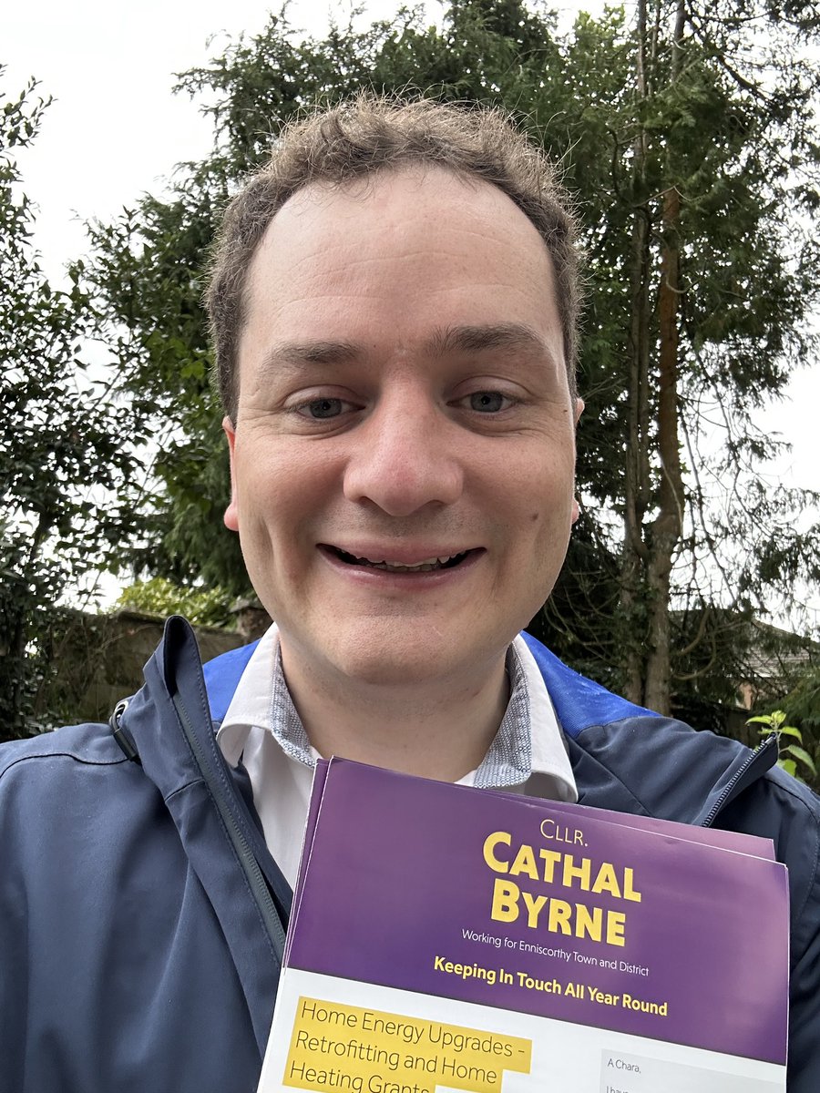 CathalEByrne's tweet image. Back out in #Enniscorthy this morning delivering my newsletter on Housing Grants. 

It contains details on:-

🏠Retrofitting Grants
🏠Help to Buy Scheme for First Time Buyers
🏠Housing Adaptation Grants for Older Persons 
🏠Mobility Grants for People with Disabilities