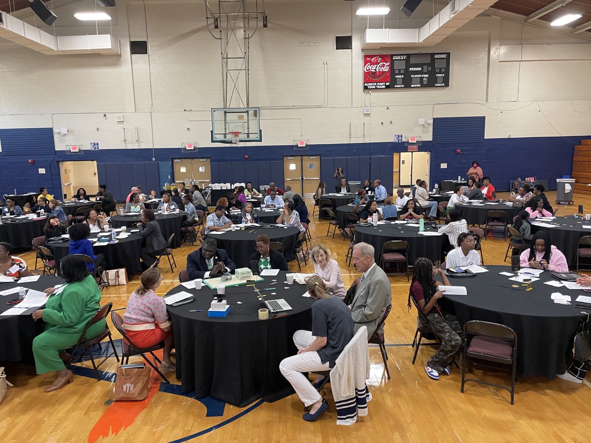 Saturday School for ⁦<a href="/APSGOTeams/">APSGOTeams</a>⁩ 😉 Great turnout building connections today!  ⁦<a href="/apsupdate/">ATL Public Schools</a>⁩