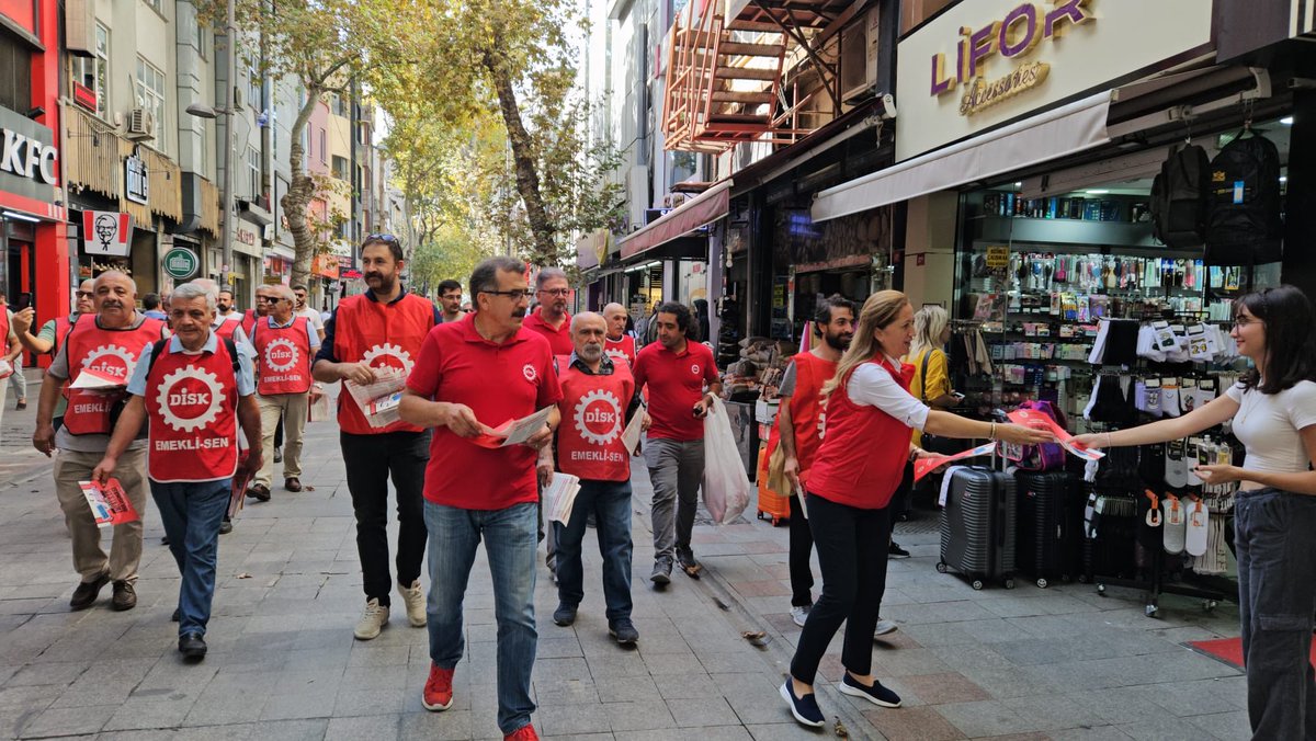 ArzuCerkezoglu's tweet photo. Kartal'da bildirimlerimiz elden ele, çağrımız yürekten yüreğe....

#EmeklilikteAdalet için
#EmeklilikteİnsancaYaşam için
yarın saat 1’de Kartal Meydanı’nda buluşuyoruz... https://t.co/SUb36F82ui