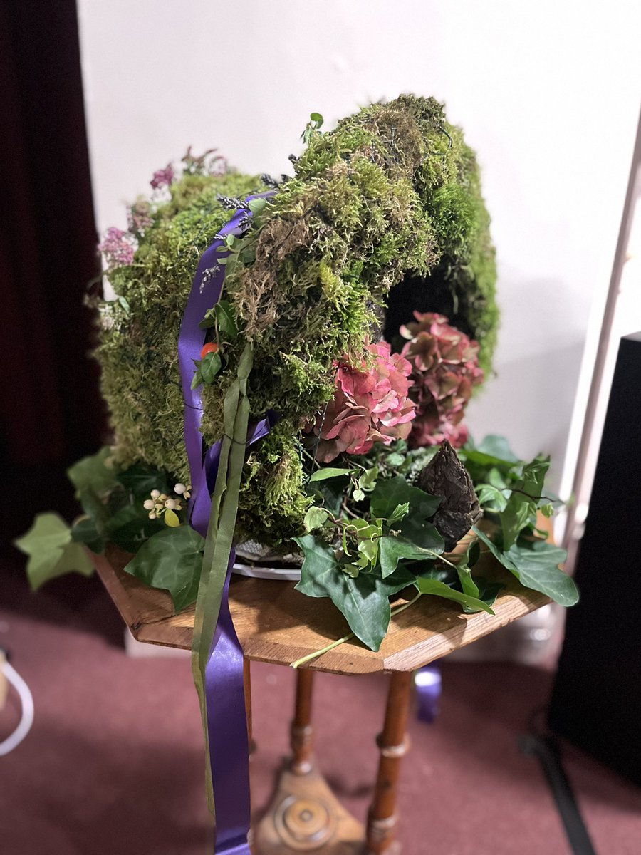 drclaireocall's tweet photo. Thank you @BronteParsonage - what a fun festival opener & delighted to be a part of it. Loved that I got to sit next to the majestic floral and foliage bonnet too. 12/10 would put in my handbag if it fit - it’s brilliant! 💚 #bfww #bfww23 https://t.co/TU11RpYrhc