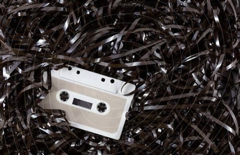 0x429ALUCARD's tweet photo. Something that everyone from the #90s should know: Who remembers the connection between cassette tapes and pencils? 😂

In memory of one of the most important tools at that time❤️

#CableMess #rewind #Nostalgia 📼🎶💭 #crofam https://t.co/VzmH1UGFCZ