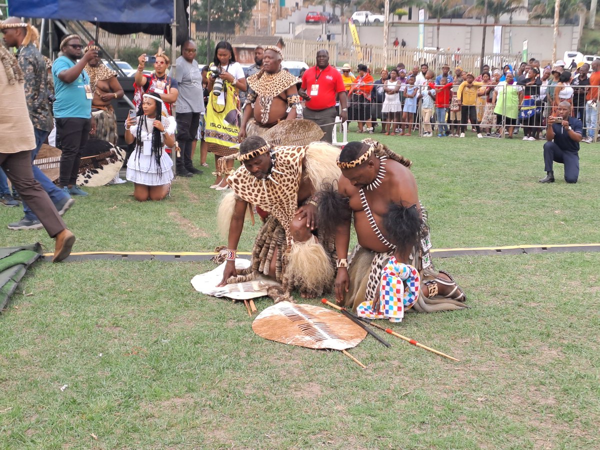 ZANewsFlash's tweet photo. BREAKING NEWS: King Misuzulu KaZwelithini has appointed Prince Vanana and Sipho Mhlongo as the replacement for the late Induna Mgiliji Nhleko. Nhleko was the famed commander of Zulu regiments. @IOL https://t.co/4eQD4r4PU4