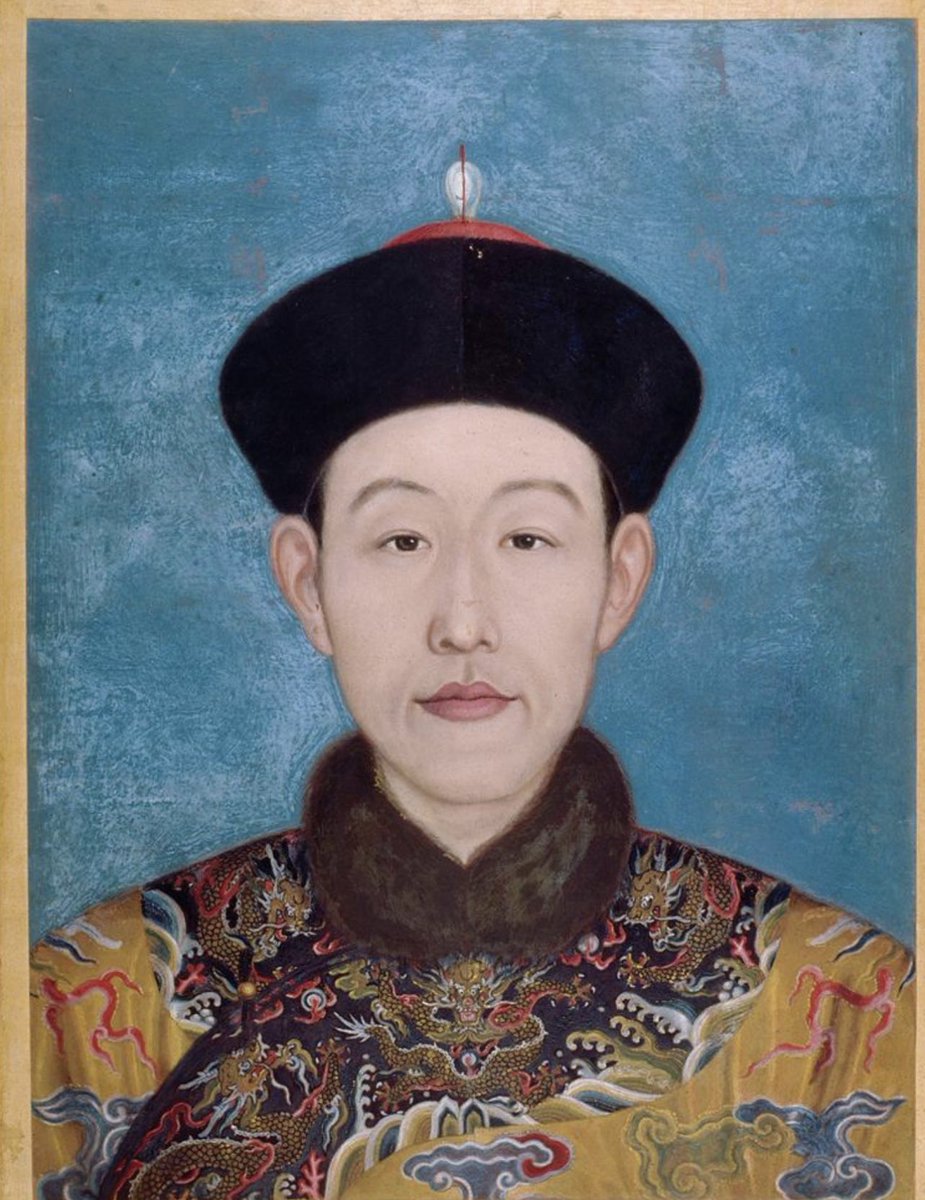 阿布凱維希葉赫（中國語乾隆）他老人家自己做的詞典的滿洲語名字是Han i araha Manju buleku bithe=可汗製作的滿洲語詞典。滿洲早已用Hvwangdi這個音譯詞指代中國皇帝，但阿布凱維希葉赫卻依然自稱可汗，證明他依然認為滿洲國可汗才是自己的主頭銜，就像英國國王才是主頭銜而印度皇帝不是一樣。