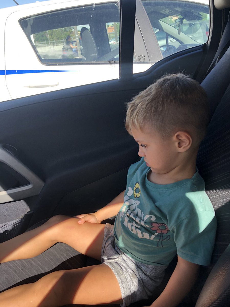 RiccardoLuppino's tweet image. In giro con il piccolo demonio 
#nipote #zio