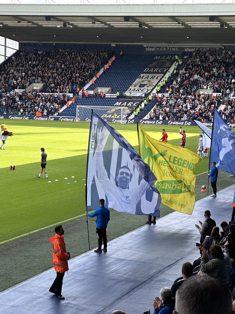 DawnAstle9's tweet photo. Come on you Baggies !!!
#WBAMIL https://t.co/7mMI44FPnk