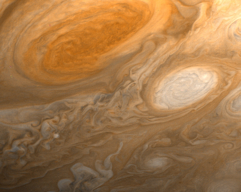 NASAhistory's tweet photo. Happy first day of fall! 🍁 🌻 🍂 

Enjoy this picture taken by Voyager 1 of Jupiter's Great Red Spot looking suspiciously similar to a PSL. 🎃 Maybe it needs a dash more cinnamon!

This equinox, cozy up to the fire and learn more about the Great Red Spot: https://t.co/qIJAgKt9fy https://t.co/MBqaQYPddx