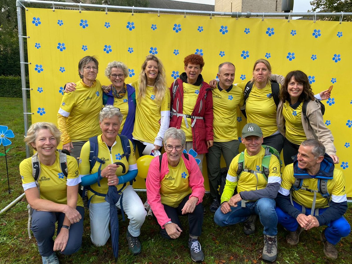 Trots op de deelnemers van #RestaurantMisverstand die vandaag tijdens de #HerinneringenRit gefietst en gewandeld hebben. De opbrengst is bijna een record. Help jij ons over de streep? Doneren kan nog:
🚴‍♀️ herinneringenrit.nl/teams/familie-…
🚶‍♀️ herinneringenrit.nl/teams/hatsekid…