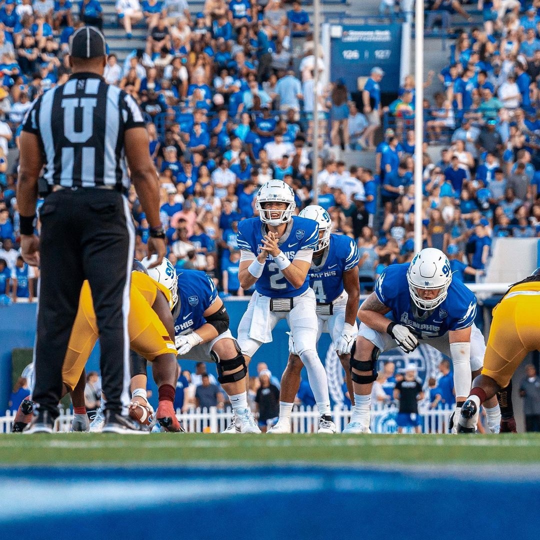 jimsplacegrille's tweet photo. What’s game day without good grub?? 🐯💙 @uofmemphis is taking on Mizzou today—and you should come tackle these tasty eats. Come kick it at kick-off 🏈⁠ #jimsplacegrille⁠
⁠
📍: 3660 S Houston Levee Rd Ste 112 Collierville, TN 38017 https://t.co/pJVWWK2uRh