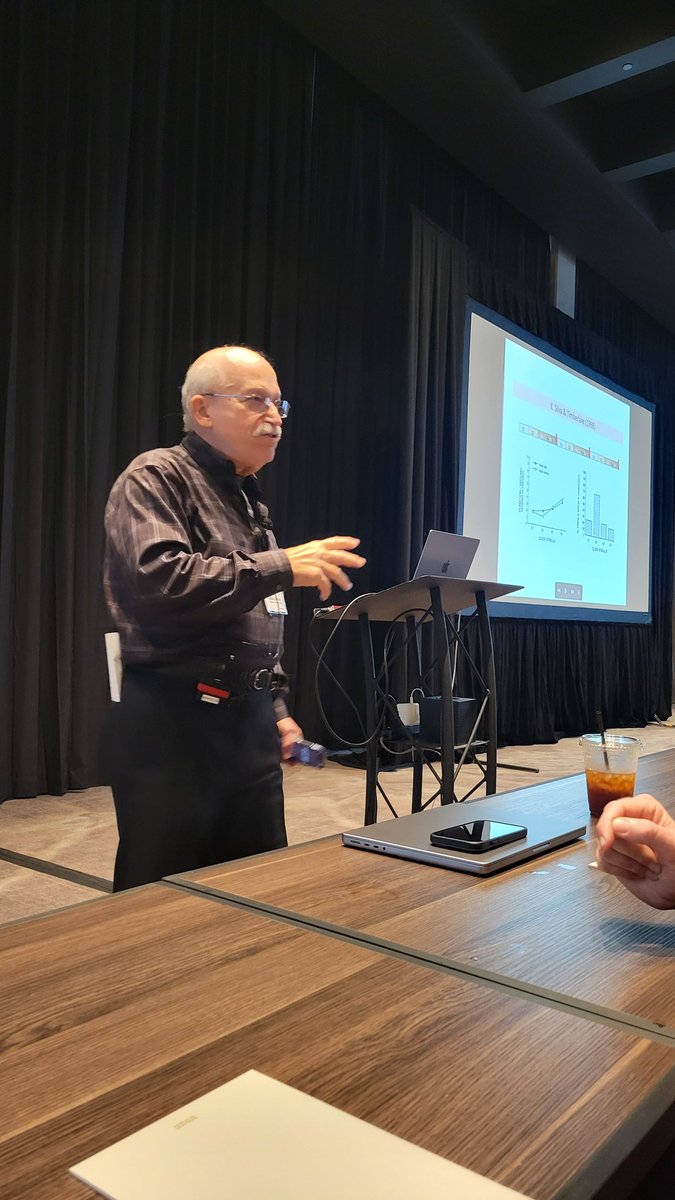 PavlovSociety's tweet image. A fun kick-off on Day 2 with Michael Domjan on Pavlovian sensitization #pavlovian2023