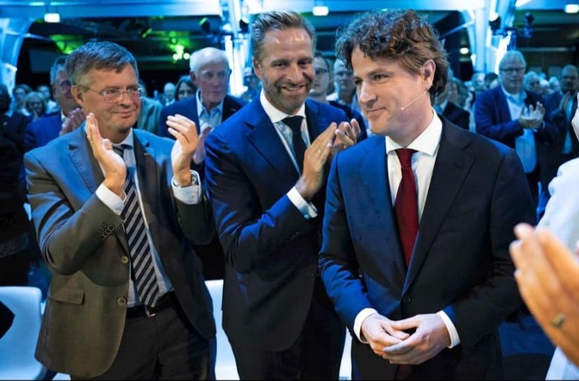 Jan Peter Balkenende tweet media