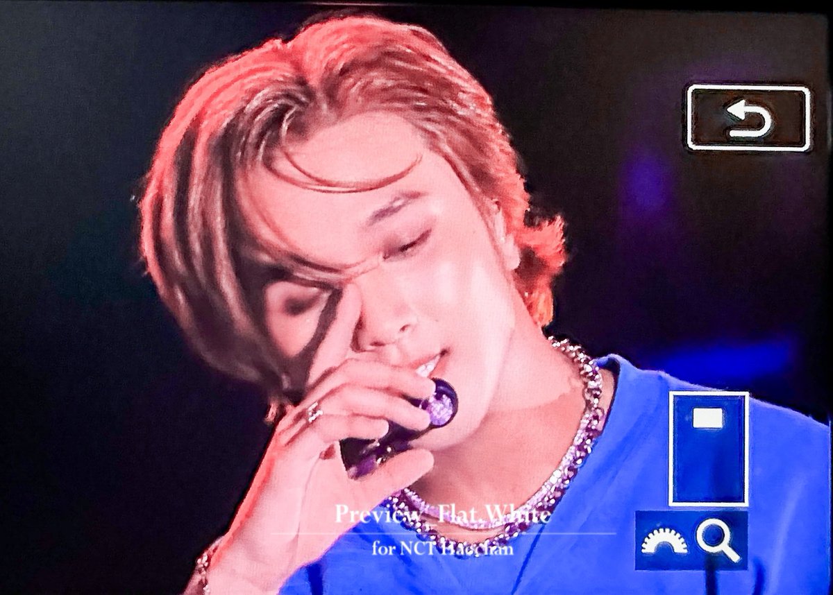 Flat.White tweet media