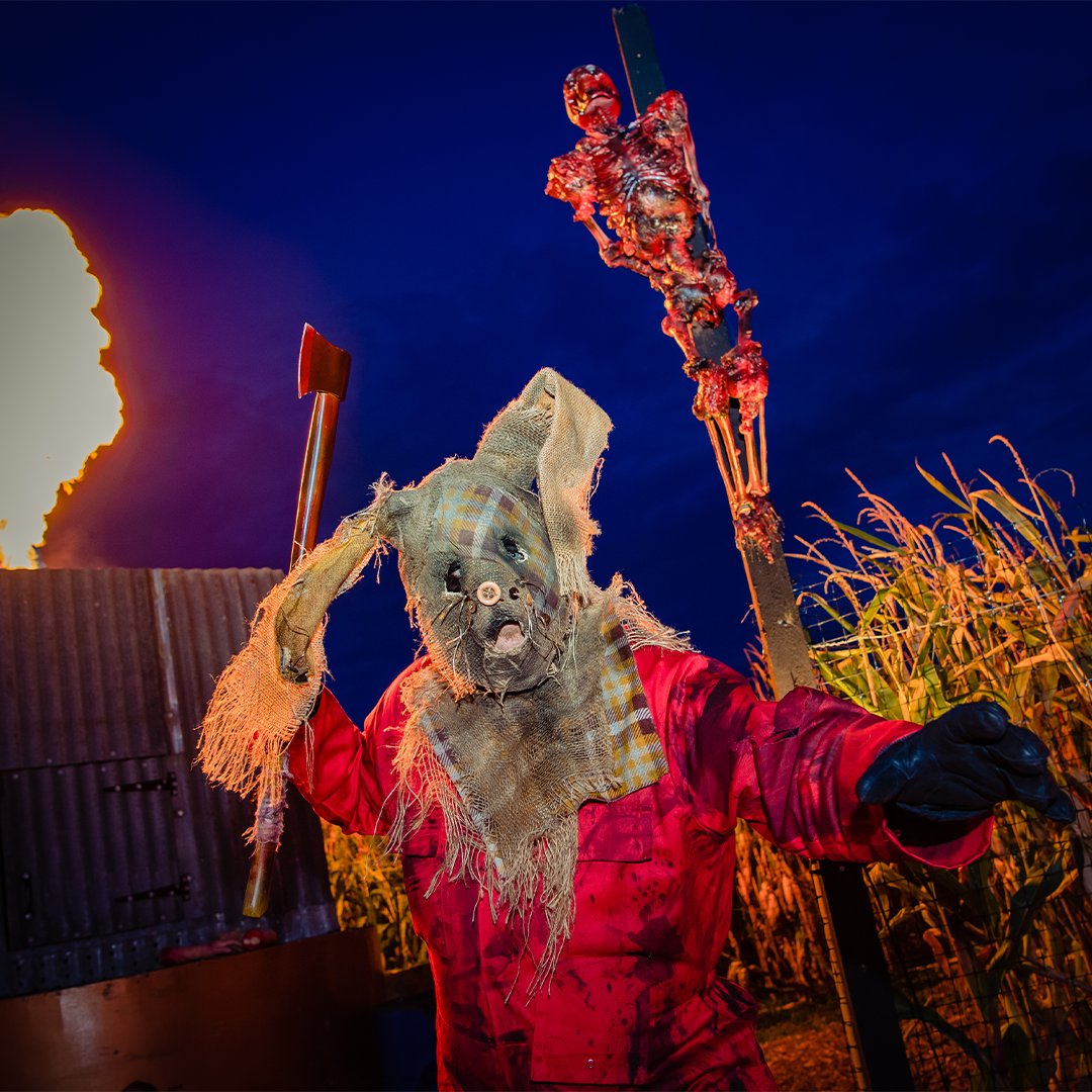 Be careful, you never know who you might bump into in the dark... 😈

£5 OFF TICKETS - pulse.ly/80558djgyy

#Screamfest #Halloween #Scream #HorrorFans #Horror #ScareAttraction #Staffordshire