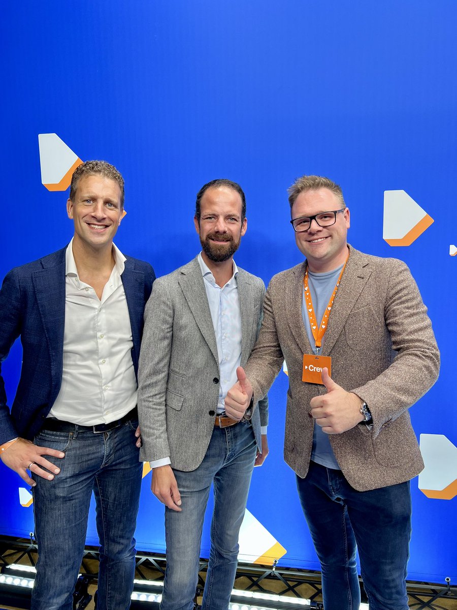 De boys uit Flevoland! 💙💛💚

<a href="/BHoogezand/">Barry Hoogezand</a> <a href="/VVDDronten/">VVD Dronten</a> <a href="/jaspervanos/">Jasper van Os</a> <a href="/vvdNOpolder/">VVD Noordoostpolder</a> <a href="/VVDAlmere/">VVD Almere</a> <a href="/VVDFlevoland/">VVD Flevoland</a> #vvdcongres #verkiezingscongres