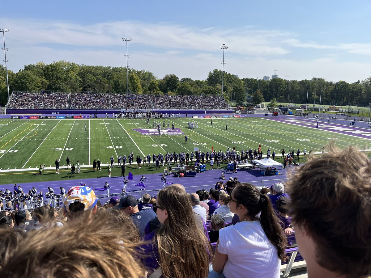 A great day for Homecoming !@KingsAtWestern and <a href="/WesternU/">Western University</a> <a href="/WesternMustangs/">Western Mustangs</a> <a href="/KingsPres/">King's President</a>