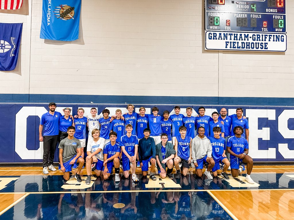 tvsbvb's tweet photo. Weekend wraps up with JV and Varsity getting "W"s against Casady... 2-1 and 3-1, respectively. 
Our 8 seniors' last trip to OKC was a good one! https://t.co/oZlNvCyQC5
