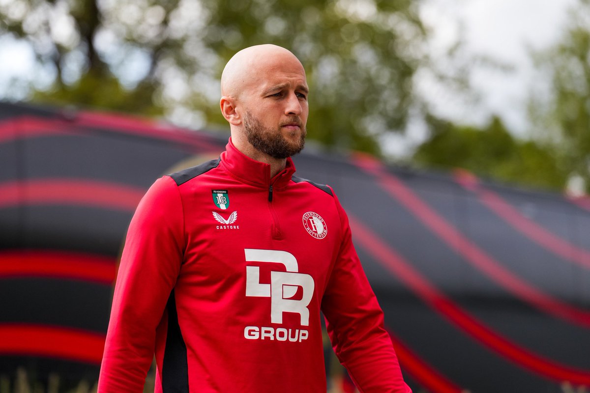 feyenordturkiye's tweet photo. Kaptan 🔥🤩

#GernotTrauner #Trauner #Feyenoord #gym #energy #Eredivisie #Ajax https://t.co/lMow4lRj89