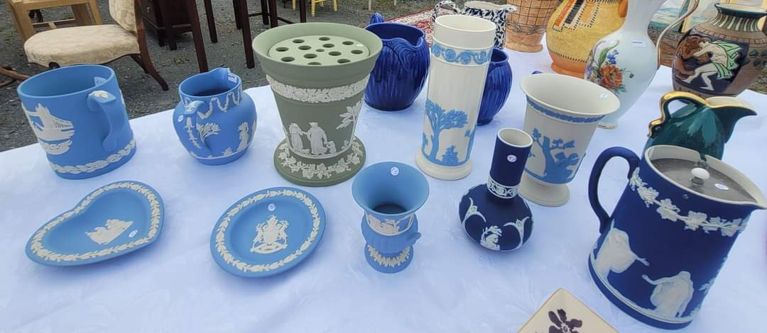 Just some of the colours available in Collectable Curios Wedgwood Jasper Ware range. Always elegant and still as collectable! collectablecurios.co.uk/?s=jasper+ware… #Wedgwood #JasperWare #Collectables #Curios #Antiques #PreLoved #Antiquing #VintageFinds #LoveVintage #StGeorgesMarketBelfast