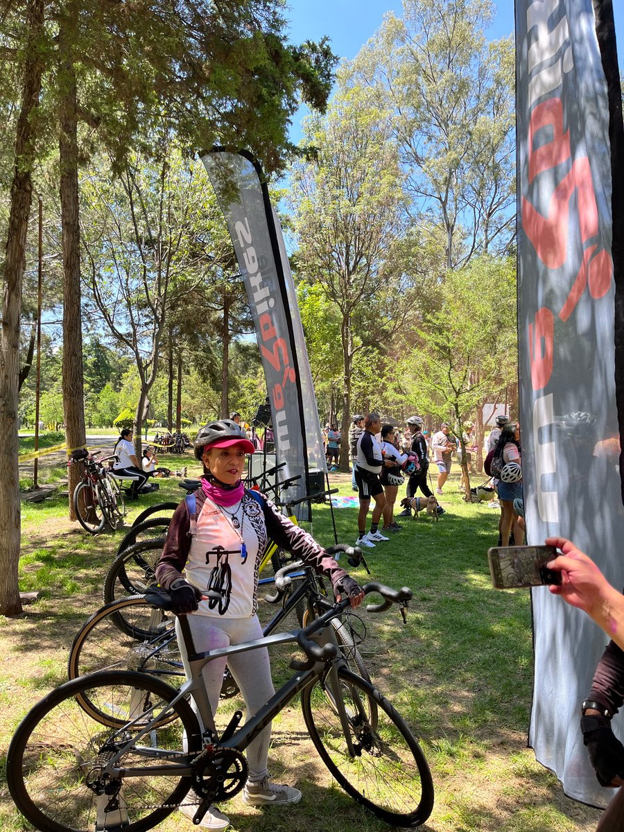 werbikes's tweet photo. Hoy toco celebrar el aniversario de las rodadas Vespertinas !!! Gracias por este año de rodadas https://t.co/6F3auny9cY