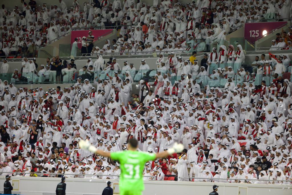 الجمهور رقم 1️⃣ بلا منازع🔴⚫️💪.

#الريان
