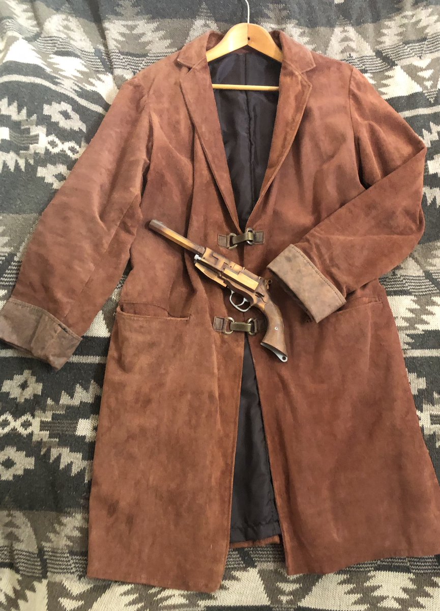 owndizeld's tweet photo. I have your Gun and Jacket! 💕💕🖖💕💕 Love you Nathan!! 💕💕🖖💕💕 https://t.co/IOs4TpYweG