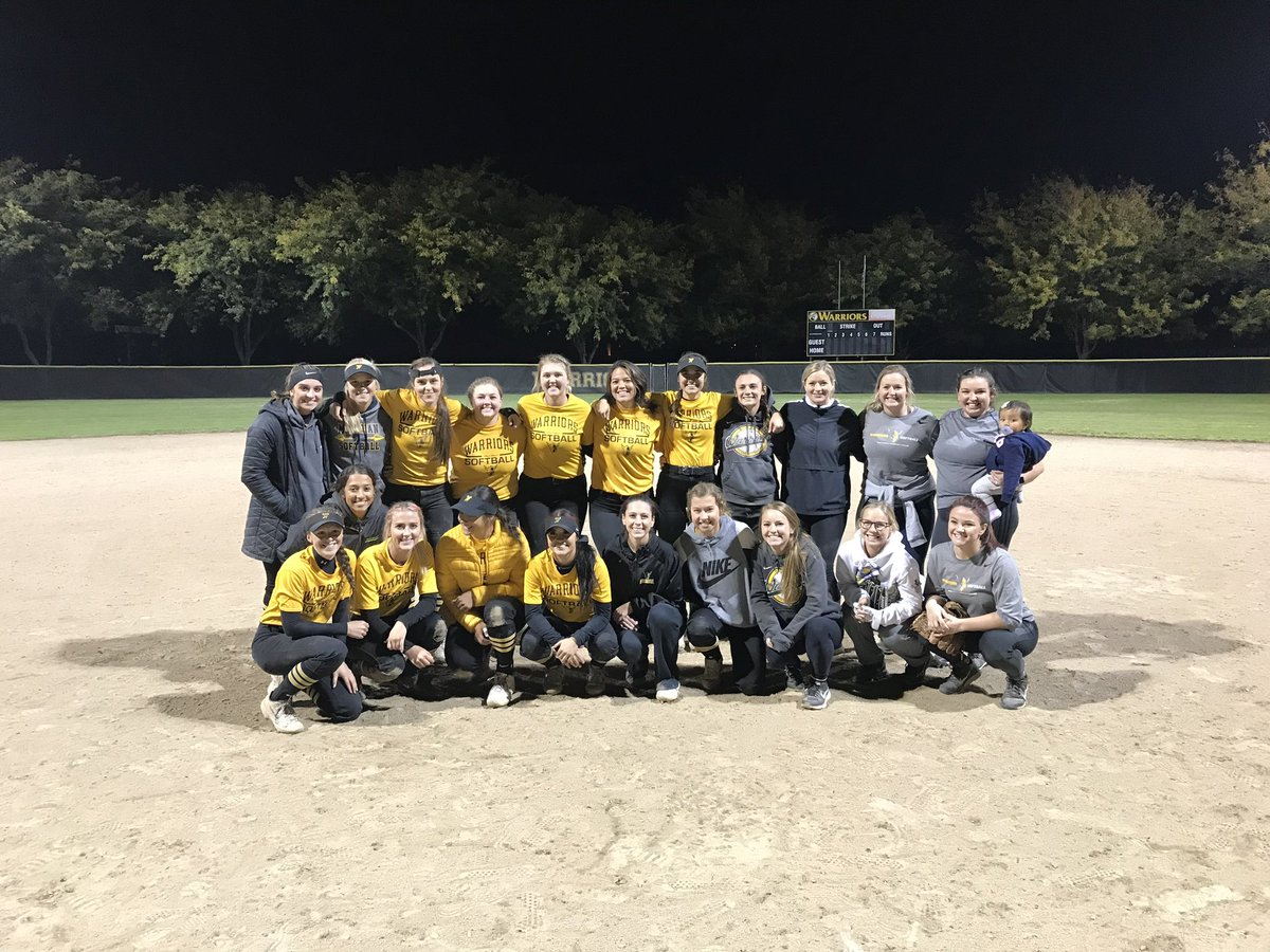 🚨Attention WWCC Softball Alumni🚨 

WWCC Softball is having an alumni game November 3rd! We would love to have as many of you there as possible!! 

If you would like to come and for more details please message Logan: (509) 730-1075 or Abby: (435) 279-3249