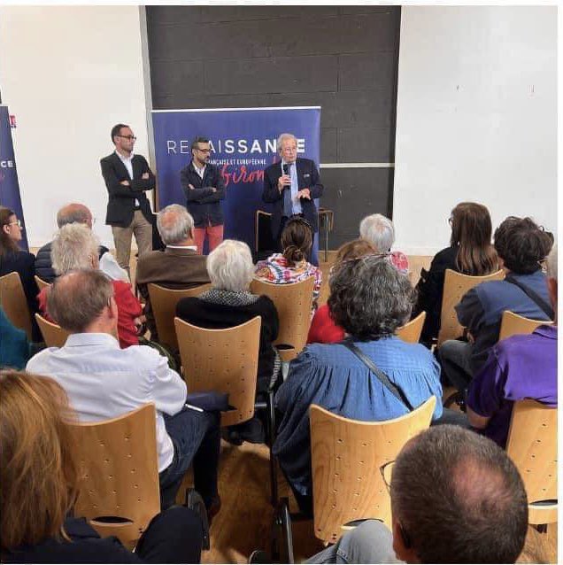 PierreSiarri's tweet photo. De qui se moque-t-on ? Le ministre @T_Cazenave qui participe à une réunion publique aux côtés de @DufrancMichel, maire de La Brède et conseiller départemental du canton de #Bordeaux. 1/2 https://t.co/x4ZsVyt43t