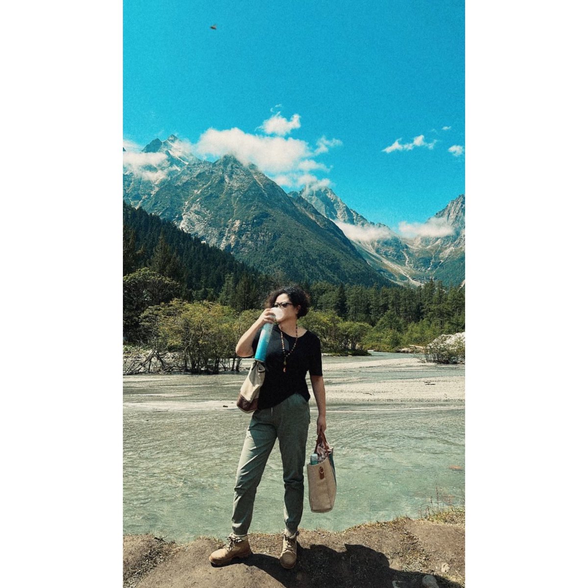 Joy_X_714's tweet photo. #iphone #iphonese #shotoniphone #streetsnap #china #color #life  #me   #sunshine #mountains #river #tree #me https://t.co/1Q5FmAc50g