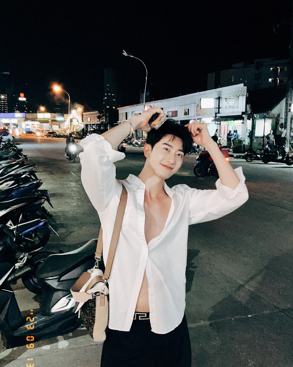 Wo Ai 觅 -for Zhou Mi- 🌞 tweet media