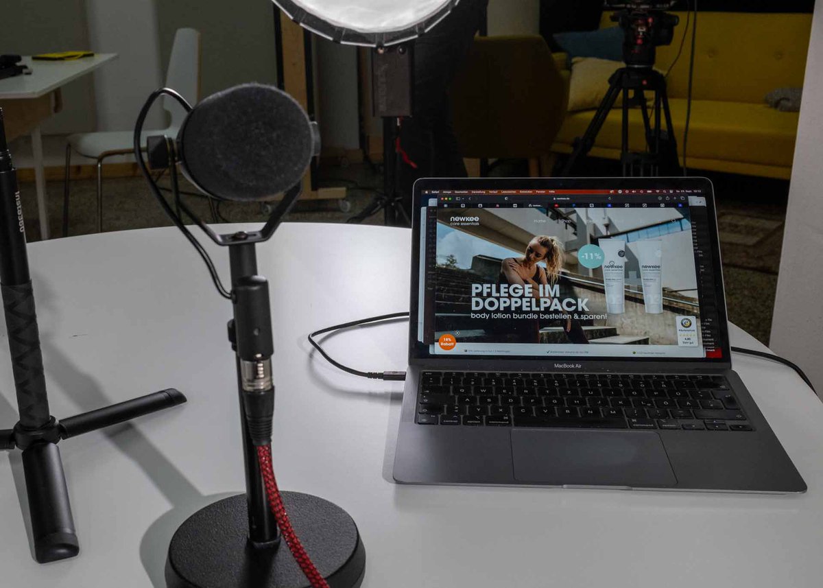 Die nächste Folge ist im Kasten. Deutsche Randgeschehen AG. Erscheint am Dienstag. #Podcast #Randgeschehen