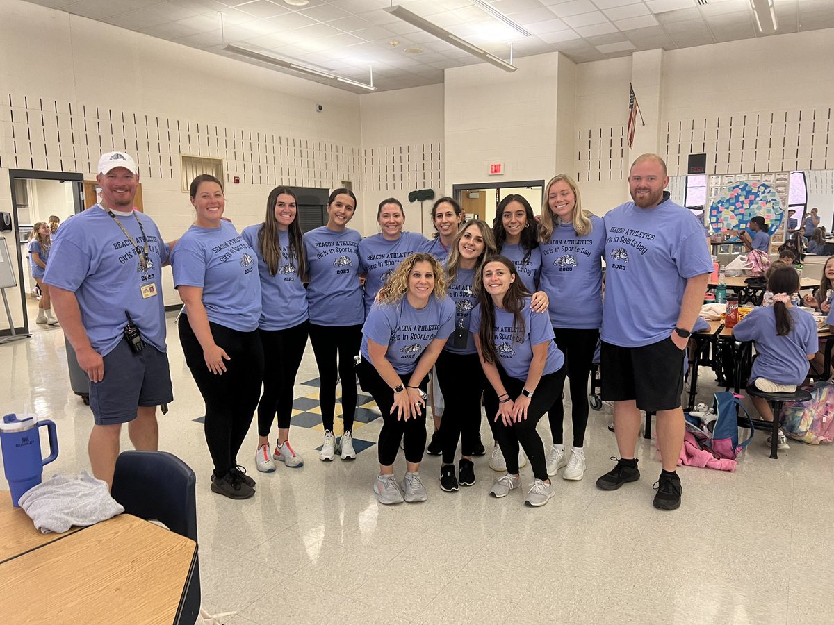 Sargent_Stars's tweet photo. The BEST day of the YEAR! @BCSDBulldogs Girls in Sports Day! Amazing turn out with 125 kiddos from grades 3-8! Couldn’t donut without our amazing coaches, teachers, security, facilities and food service staff who volunteered today! 💪🏼⭐️ https://t.co/a0s8mkyEEI