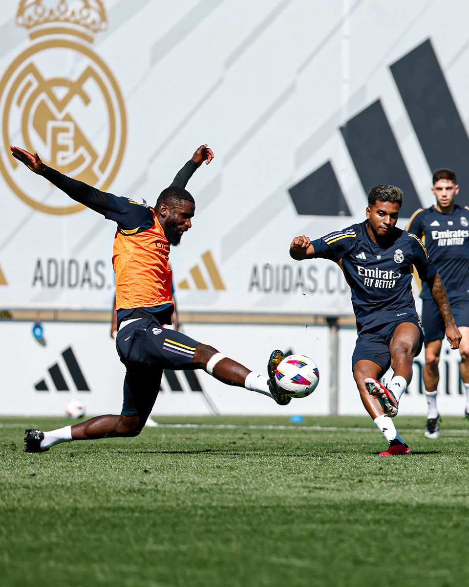 realmadrid's tweet photo. 🦅 https://t.co/c2UftXYlzx