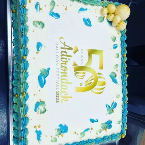 Sunychefbolton's tweet photo. Cheers to 50 years Adirondack Balloon Festival 2023 ! Thanks for having @SUNYADK  Culinary Arts at Seasoned prepare your celebratory cakes! Shout out to our Baking and Pastry Instructor Dynia for taking the lead with our students on making these incredible cakes. https://t.co/ihviCpR0Ii