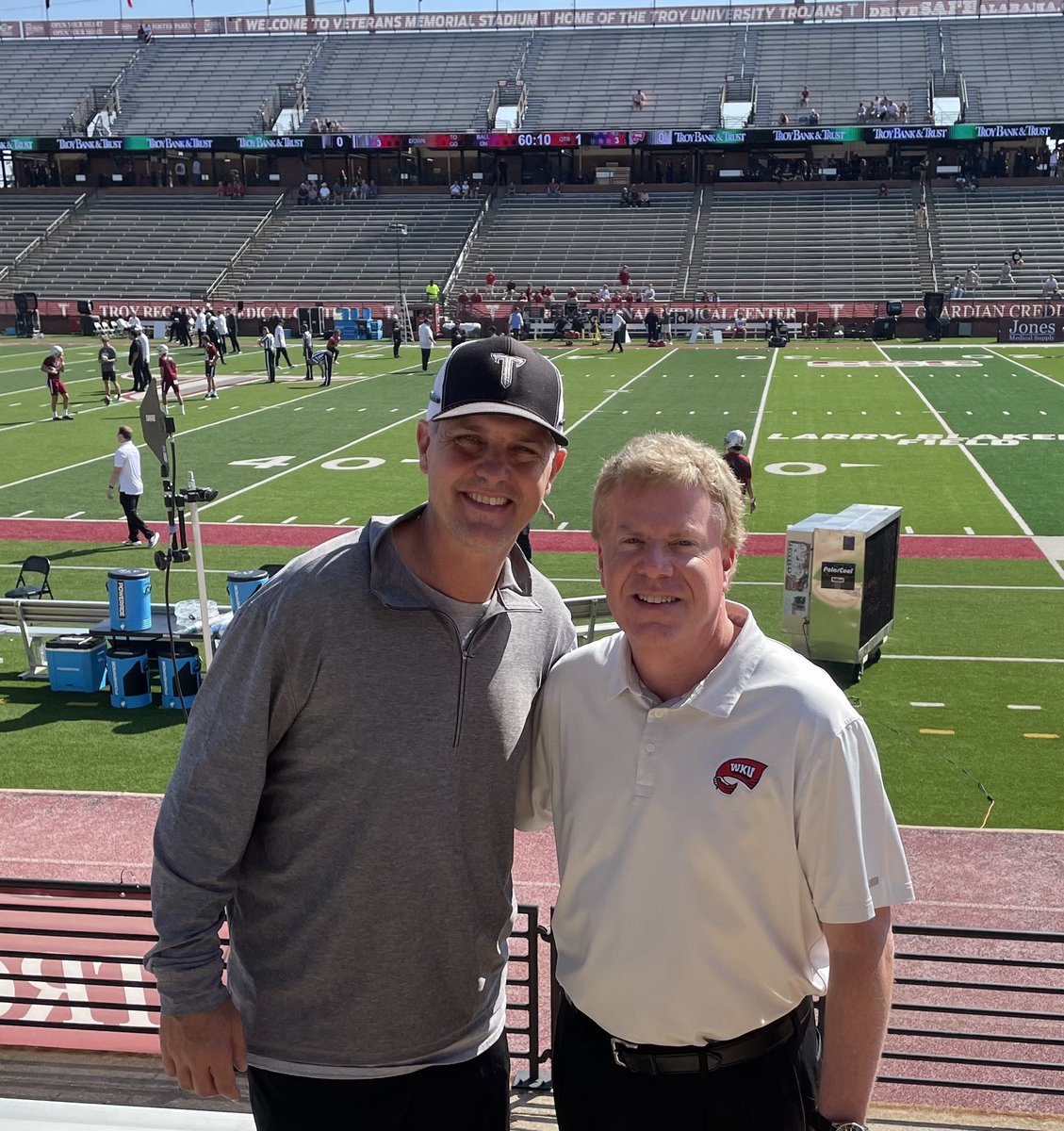 ToddStewartWKU's tweet photo. Really enjoyed catching up with all around great guy Kelly Holcomb today!  We worked together with the Colts and Browns and his 429 yards passing at Pittsburgh on 1-5-2003 is the 11th most in a playoff game in NFL history (was 3rd most at the time)! https://t.co/dlHS6vsqCV