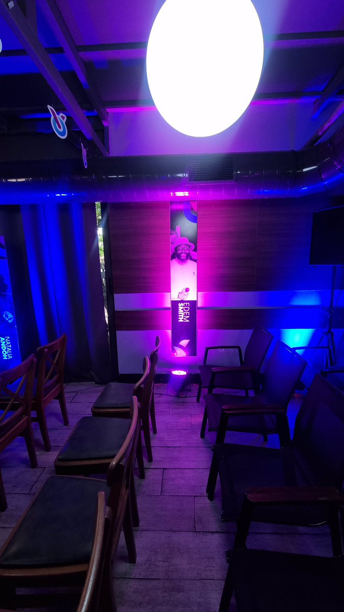 Radio_Adpeople's tweet photo. #VOCONNECT2023! We're gearing up to explore the VALUE of voice artists in the advertising food chain. Stay tuned for insights that will change the way you hear ads! ๐ค๐ข"
#TRAPTV #TrapGhana #voiceover #Accra https://t.co/6qfDJmtEpW
