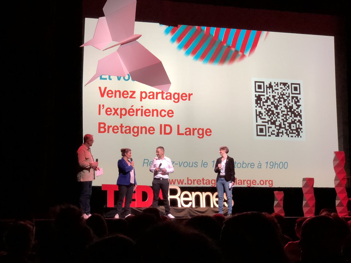 En direct du <a href="/TEDxRennes/">TEDxRennes</a>, petite pensée à @adelinequerou <a href="/laupomatto/">Laurianne Pomatto</a> avec qui j’ai découvert ces conférences inspirantes il y a 4 ans. Bravo tout particulier à mon mari <a href="/chevalier_fck/">Chevalier Franck</a> pour sa prestation sur scène et à toute l’équipe <a href="/AssoBidl/">Bretagne ID Large</a>