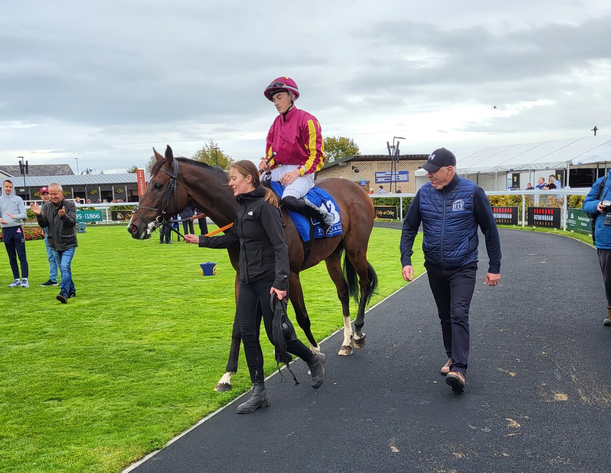 IrishRacing365's tweet photo. Magic Charm https://t.co/wNbaCNMPq3