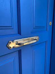 DrMarcoLabrador's tweet photo. Recogiendo los pedazos de vida ya vivida, vuelvo a buscar la puerta que aun no he cerrado. MALR azulprofundo https://t.co/byatd5xeHt