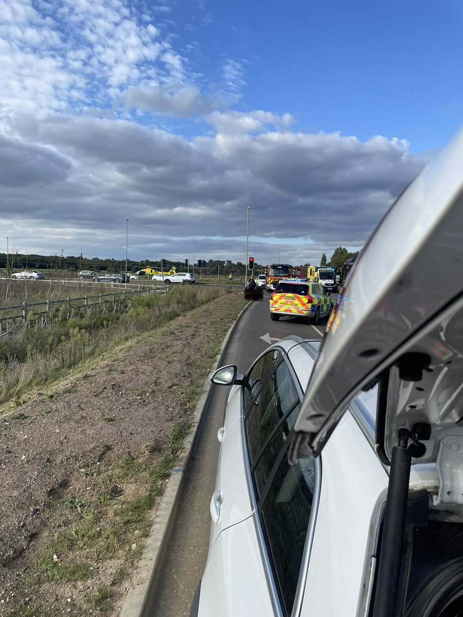 Carl Halewood (@carlos_hs031) on Twitter photo Excellent joint working this afternoon from <a href="/Fareham17/">Fareham Fire Station</a> <a href="/Gosport18/">Gosport Fire Station</a> <a href="/HantsIOW_fire/">Hampshire & Isle of Wight Fire & Rescue Service</a> with <a href="/SCAS999/">South Central Ambulance Service</a> <a href="/HantsPolice/">Hampshire Police</a> <a href="/HIOWAA/">Hants & IOW Air Amb</a> ππππ #Jesip #oneteam Excellent joint working this afternoon from <a href="/Fareham17/">Fareham Fire Station</a> <a href="/Gosport18/">Gosport Fire Station</a> <a href="/HantsIOW_fire/">Hampshire & Isle of Wight Fire & Rescue Service</a> with <a href="/SCAS999/">South Central Ambulance Service</a> <a href="/HantsPolice/">Hampshire Police</a> <a href="/HIOWAA/">Hants & IOW Air Amb</a> ππππ #Jesip #oneteam