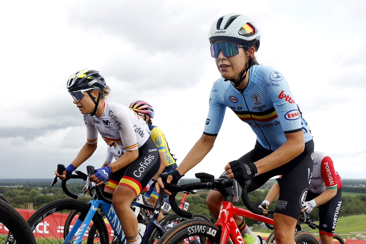 Movistar Team (@movistar_team) on Twitter photo 🇪🇺💫 #EuroRoad23: It’s a 7th spot for 🇩🇪 <a href="/LianeLippert/">Liane Lippert</a> in #Drenthe2023 after a very active race.
🇷🇸 <a href="/JekaaEric/">Jelena Erić</a> went on the moves into the circuit before a puncture ruined her chances. A late flyer behind winner Bredewold (NED) from 🇩🇰 <a href="/emmanorsgaard1/">emmanorsgaard</a> was caught at the final 🇪🇺💫 #EuroRoad23: It’s a 7th spot for 🇩🇪 <a href="/LianeLippert/">Liane Lippert</a> in #Drenthe2023 after a very active race.
🇷🇸 <a href="/JekaaEric/">Jelena Erić</a> went on the moves into the circuit before a puncture ruined her chances. A late flyer behind winner Bredewold (NED) from 🇩🇰 <a href="/emmanorsgaard1/">emmanorsgaard</a> was caught at the final