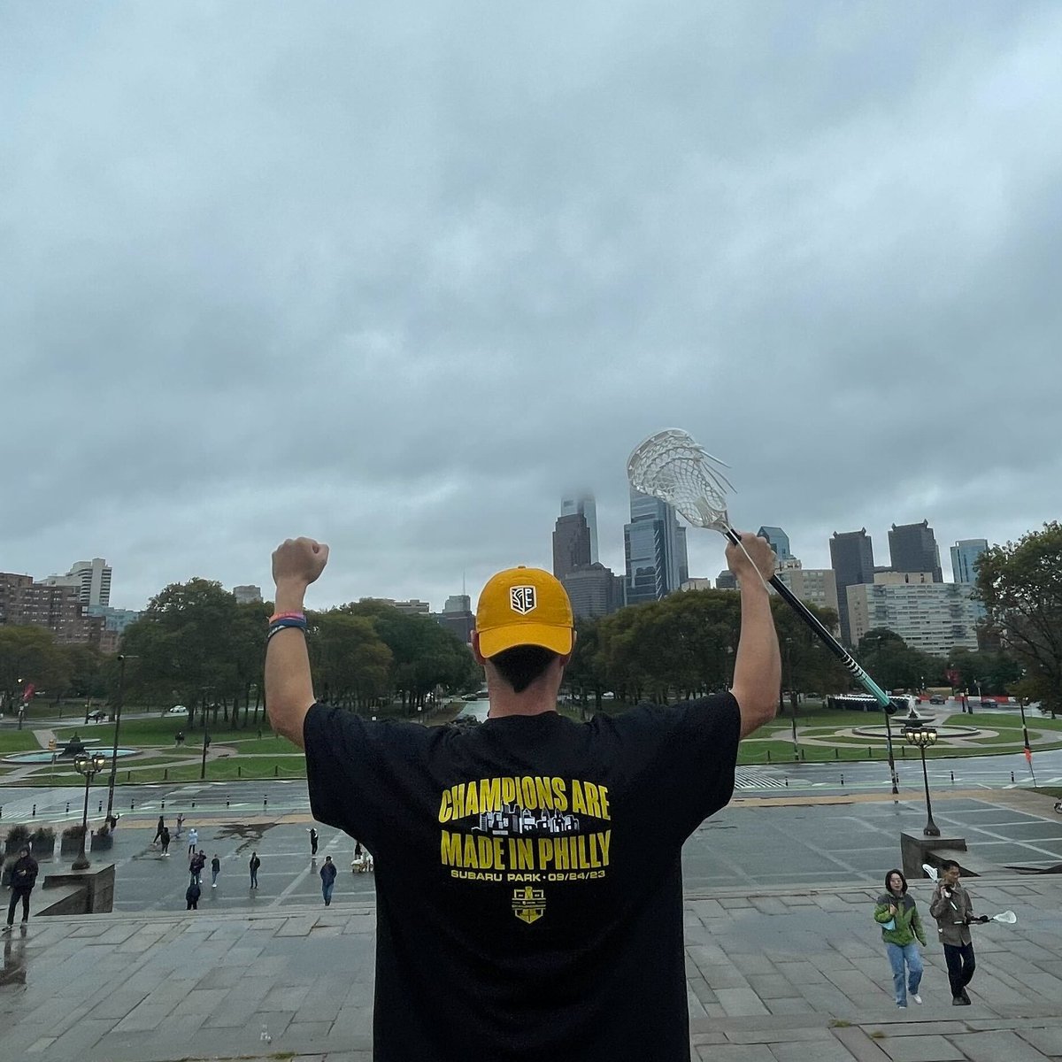 PremierLacrosse's tweet photo. COME FIND US AT THE ROCKY STEPS! 👀🥊

We're giving out free PLL goodies at the Philadelphia Museum of Art until supplies last. 🥍 Hurry! https://t.co/bI4c6LrHAP