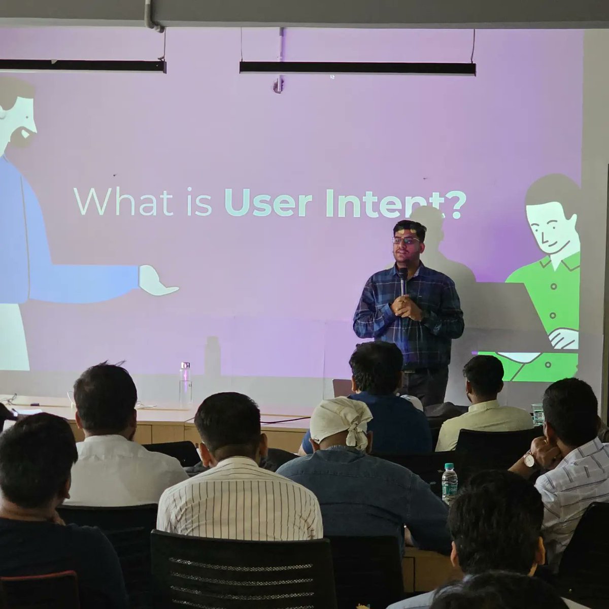 GauravJaini's tweet photo. 🔥 Thrilled to be at @uppskill Basecamp sharing insights on keyword research!
📌 Key Takeaways:
1. User Intent in SEO.
2. Short vs. Long-Tail Keywords.
3. Outsmarting Competition.
4. Must-Have SEO Tools.
Ready to supercharge your online presence? 💥🚀 #EcommerceSEO https://t.co/inxUNFNnWl