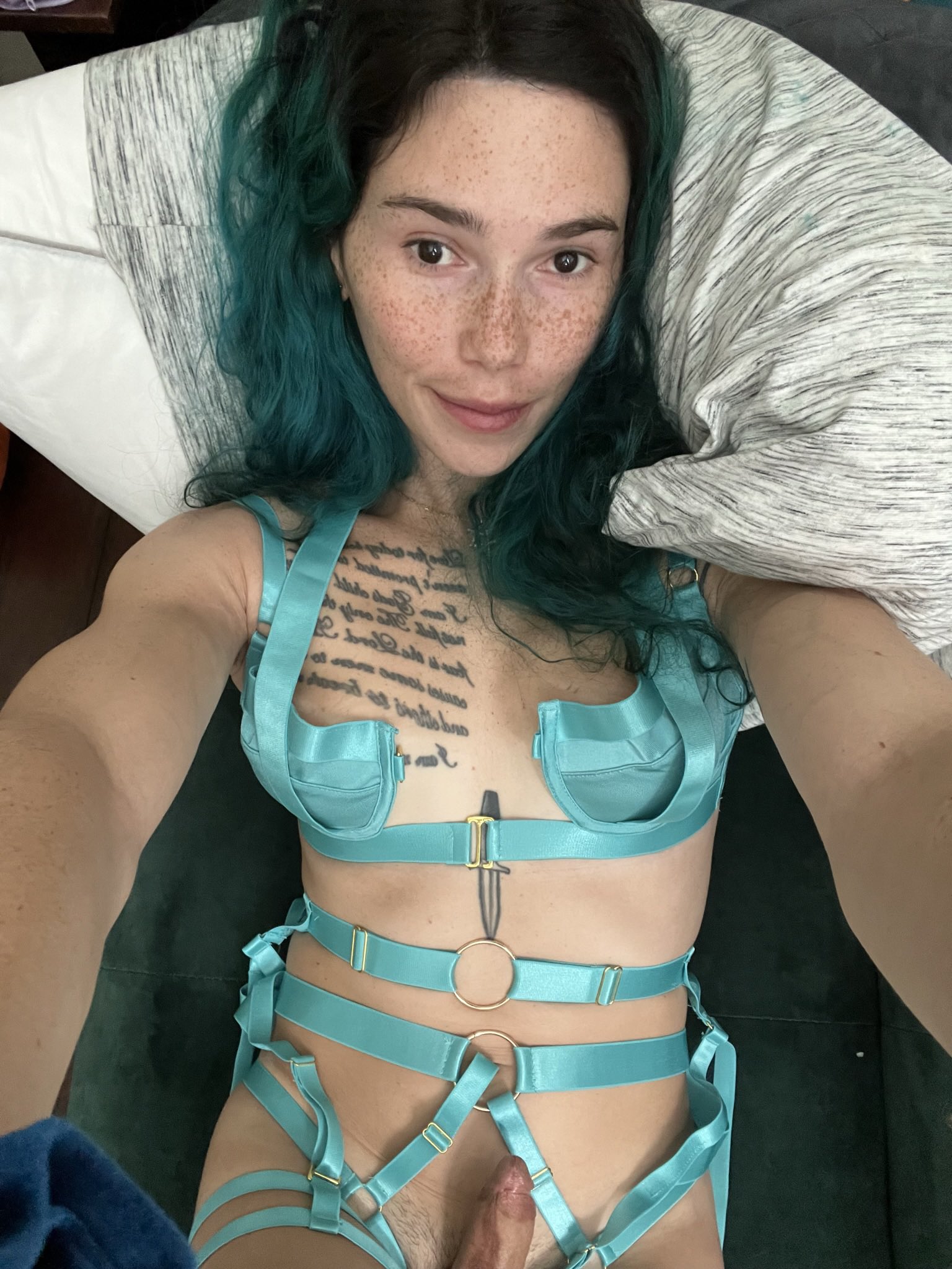 Would you fuck my ass? https://t.co/AfNOJsaJDK