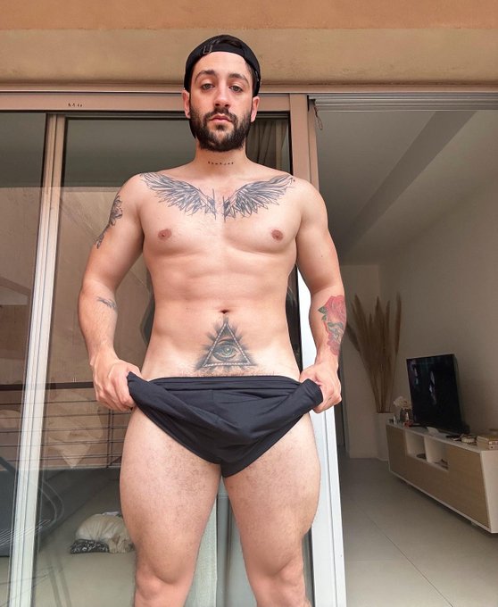 1.000 Rt y la subo sin ropa  🥵  20% OFF 🔥😈 https://t.co/vunJxpfjFe https://t.co/HeBfU4RCT2