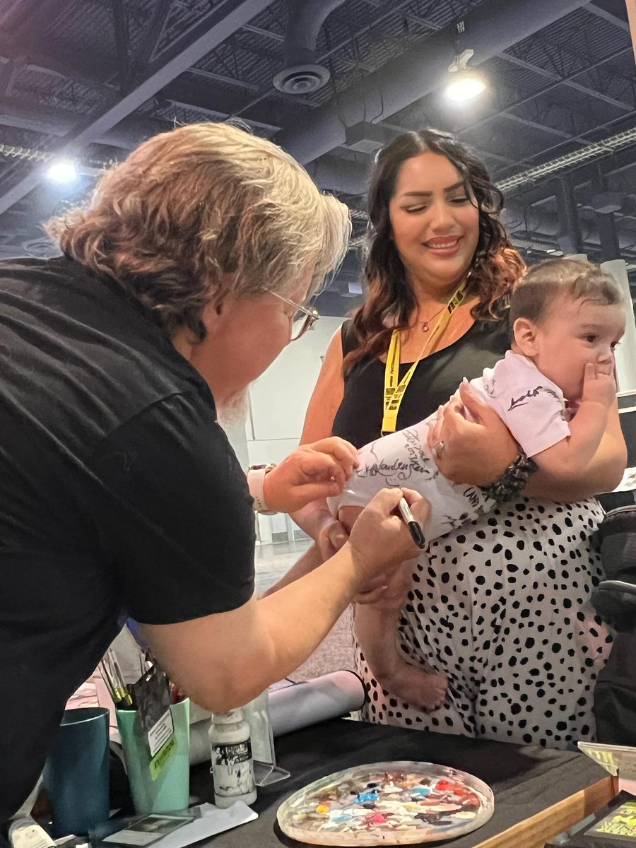 IllustratorJeff's tweet photo. Come see me at #MagicConVegas where I'll sign your cards, your playmats, and your babies!! π€ #MTG #mtgart #MagicTheGathering #signmybaby #VegasBaby https://t.co/vke2zmsWwF