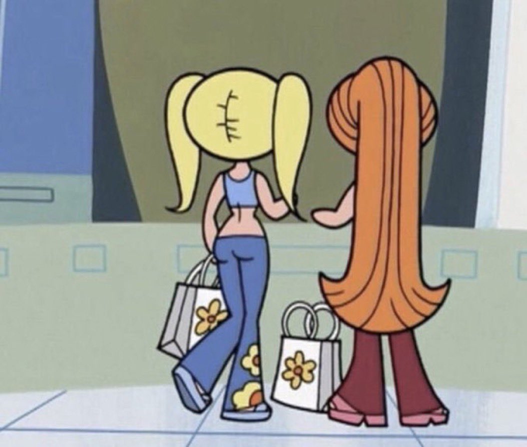 mi amix y yo comprando después de quejarnos de no tener dinero