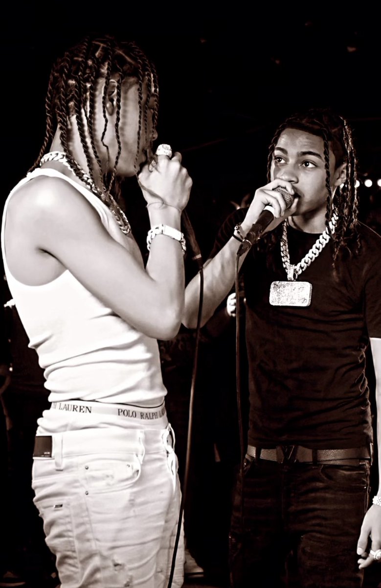 _ddosama's tweet image. Twin @Sugarhilllddot 😈🖤🤍

#ddosama
#nottigang