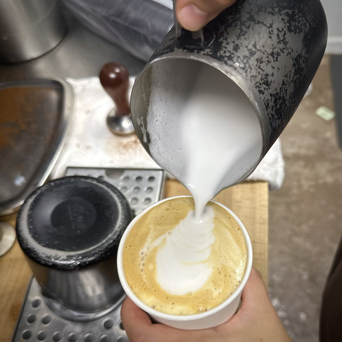 MartinCityMO's tweet photo. No better place to be than #PSCoffee in Martin City on #NationalBakerDay 😉
🚂 #experienceMartinCity https://t.co/qOhfm1XLfR
