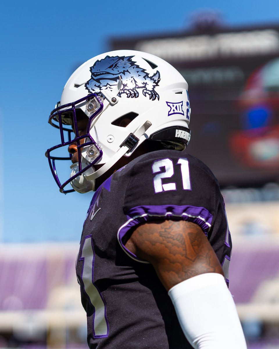TCUFootball's tweet photo. Looking fresh this Saturday morning.

#GoFrogs | #AllSteakNoSizzle https://t.co/b2f4fPzTSX